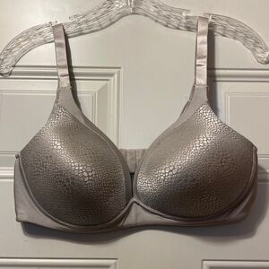 Warner’s Bra 40C NWT